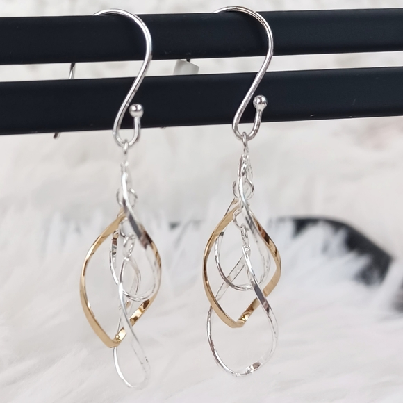 Primavera Jewelry - Primavera Gold and Silver Dangle Earrings